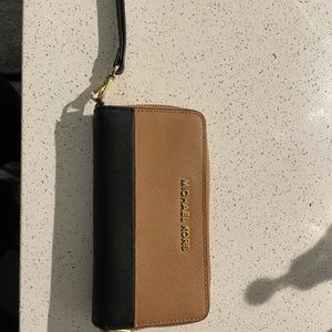 Michael Kors - Double Tone - Tan & Black Wallet